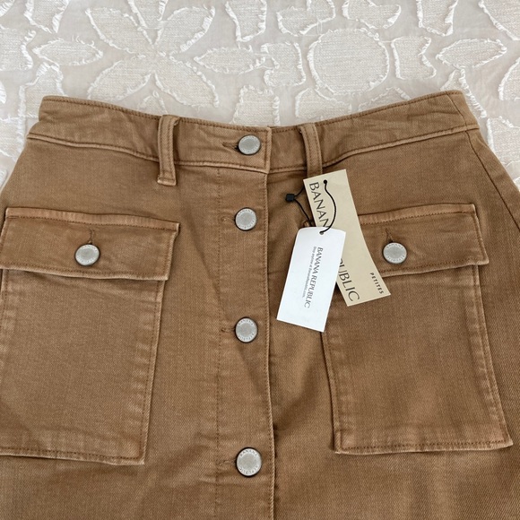 BR button down midi skirt. - Picture 4 of 8